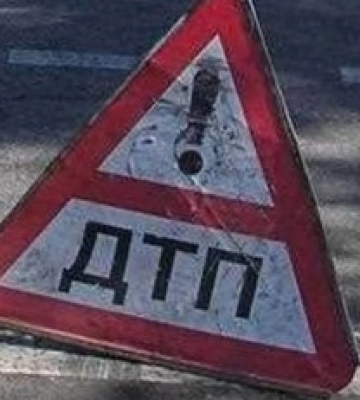 У Києві зіткнулись три автівки, є постраждалі