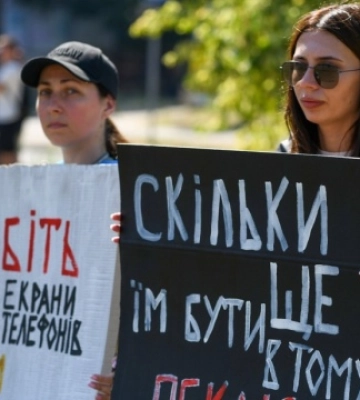 &quot;Не мовчати, а говорити&quot;: у Миколаєві відбулася акція-нагадування на підтримку військовополонених