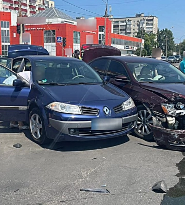 У Сумах у ДТП постраждали жінка та 6-річний хлопчик