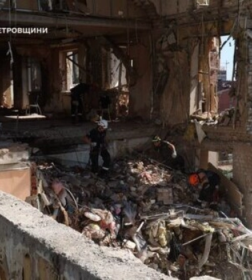 "До сих пор трясет": жители Днепра рассказали о моменте российской атаки. Видео