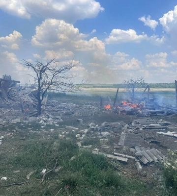 Повторний удар по Українську та обстріли Селидового і села Комар — загинула людина, ще семеро поранені