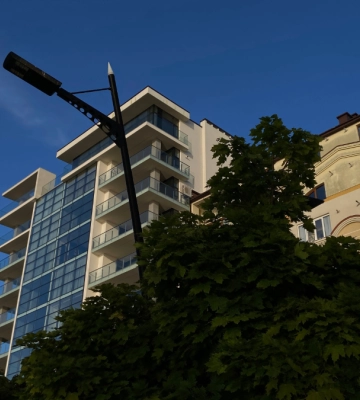 Франківські краєвиди: липневий календар на робочий стіл
