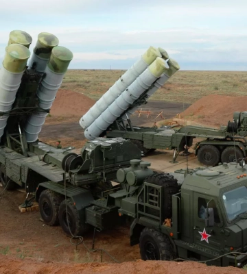 У Севастополі вночі був &quot;приліт&quot; по військовій частині - соцмережі