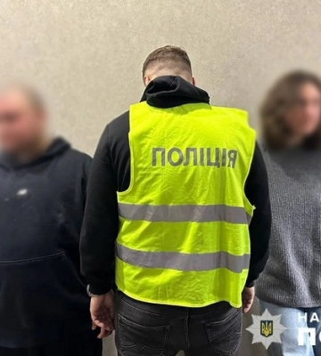 Судитимуть  дует сутенерів, які катували свою знайому та примушували надавати сексуальні послуги