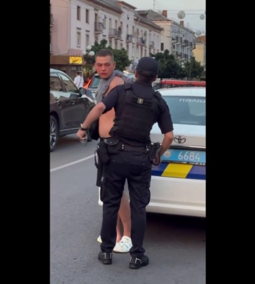 На водія і пасажира підводи, які їхали центром Луцька, склали протоколи
