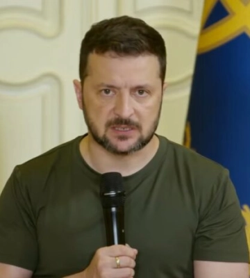 Зеленский оценил смену Залужного на Сырского и отражение &quot;Харьковского&quot; наступления РФ