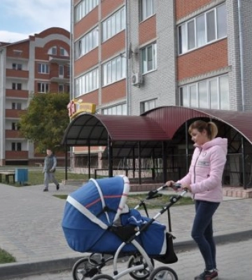Суд отказал в 150 000 грн компенсации за камеры в подъезде: когда видеонаблюдение законно