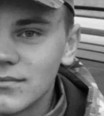У лікарні зупинилося серце 22-річного воїна з Волині Олександра Греся