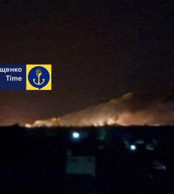 У тимчасово окупованому Маріуполі лунали вибухи, частина міста без світла – міськрада