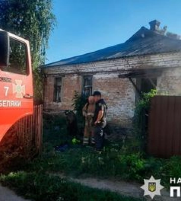 У Кобеляках в палаючому будинку виявили тіло чоловіка