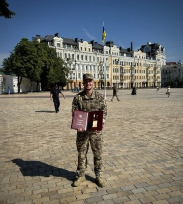 Президент вручив нагороду Герою України з полтавської бригади