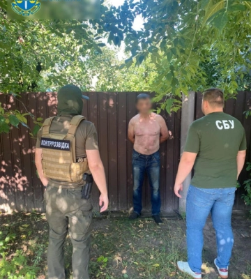 Затримано подружжя, яке передавало ворогу дані про розміщення військових на Сумщині та Харківщині