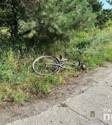На Волині 68-річний велосипедист порушив ПДР і опинився в лікарні 