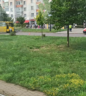 На Сихові сталась масштабна ДТП за участі маршрутки: рух перекрито (ФОТО)