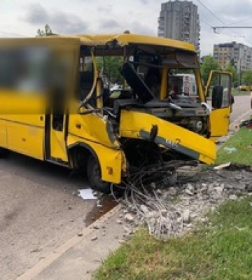 Во Львове очередная авария с маршруткой: есть пострадавшие