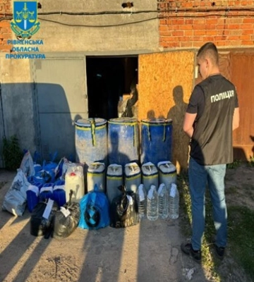 У Рівному викрили ділків, які виготовляли та збували фальсифікований алкоголь