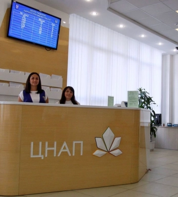 В ЦНАПах Киева отмечают значительный рост спроса на услуги