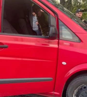 На Закарпатье водитель напал с ножом на пограничника на блокпосту