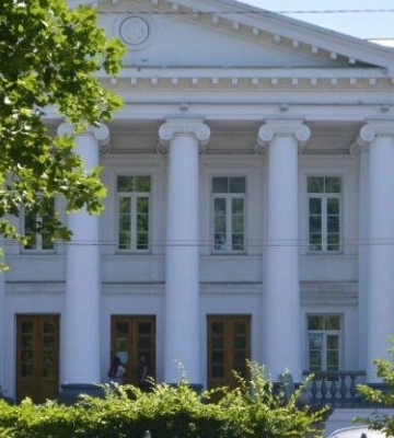 П&#039;ятьох медпрацівників відзначать премією Полтавської міської ради
