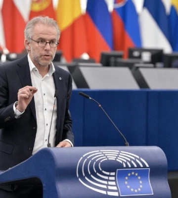 Чтобы закончить войну нужно вооружить Украину – нидерландский евродепутат