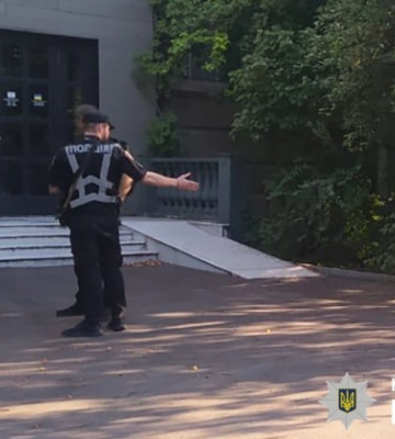 У Печерському районі столиці чоловік отримав ножове поранення в голову