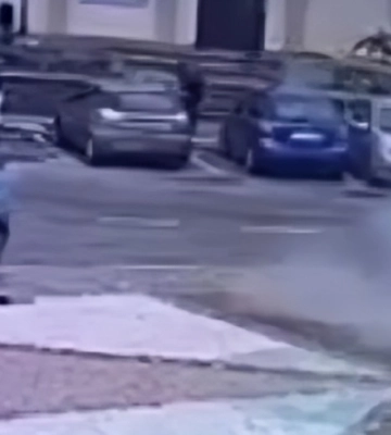 В Киевской области женщина подожгла себя перед зданием суда 