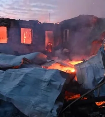 Окупанти вдарили по центральній частині міста Чугуїв.