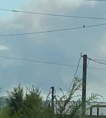 ПОТУЖНА серія вибухів у Луганську! Прогриміло на все МІСТО. Валить чорний дим
