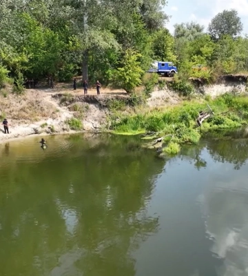 Дитина потонула в замінованій річці на Харківщині, шукали два тижні