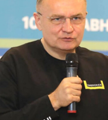 Суд зобов’язав НАБУ знову відкрити справу щодо Садового через земельні махінації