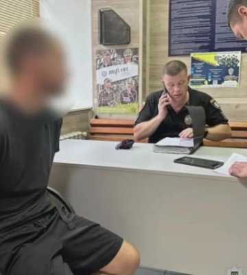 В Одесі сталася стрілянина: поліція затримала агресивного керманича та двох жінок, які допомагали йому втекти