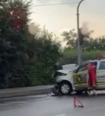 В Рованцях - ДТП: медики надають допомогу водію (відео)