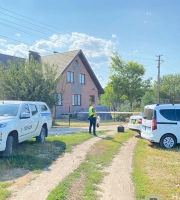 Трагедія на Сумщині: батько на смерть переїхав автівкою півторарічного сина