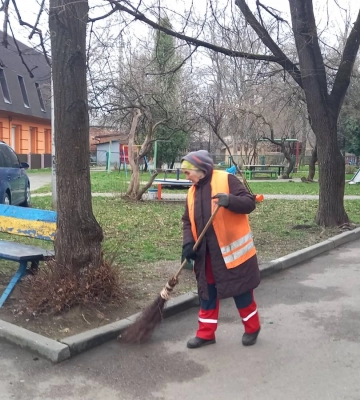 Жители Ивано-Франковска летом заплатили комуслуги за уборку снега: в мэрии ответили