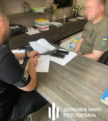 На Львівщині “господарник” військової частини незаконно переоформив на родичів майно на 12 млн грн, – ДБР