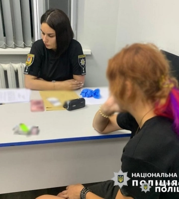 На Одещині 19-річна дівчина встромила ніж в живіт жінці, - ФОТО