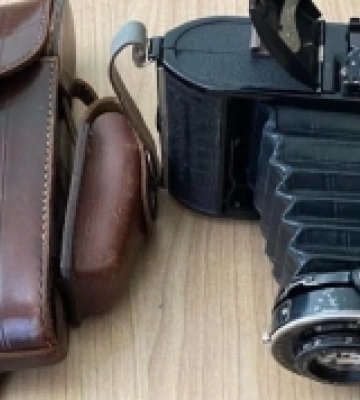 На «Паланці» у громадянина Китаю виявили старовинний фотоапарат, який він придбав на ринку в Одесі