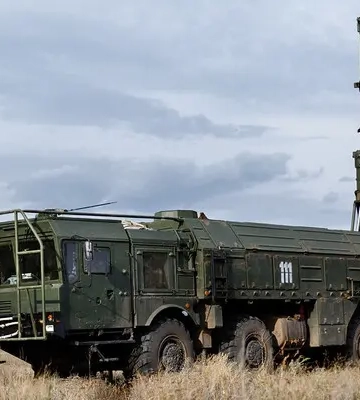 Росіяни обстріляли житловий район Миколаєва: є загиблі та поранені