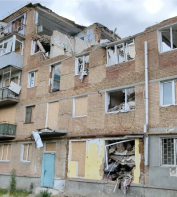 Окупанти атакували житловий район Миколаєва: є постраждалі