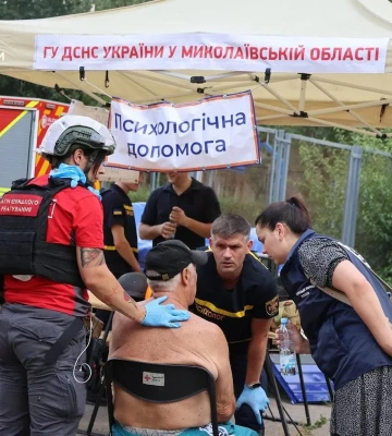 Окупанти атакували житловий район Миколаєва: є постраждалі