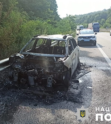 На Полтавщині під час руху загорівся автомобіль