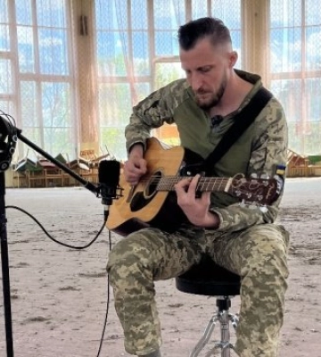 Репер-військовий з Волині став співавтором нового треку від «Фронтової студії»
