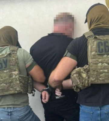 На Одещині мер одного з міст, адвокат, реєстратори та нотаріуси займалися рекетом