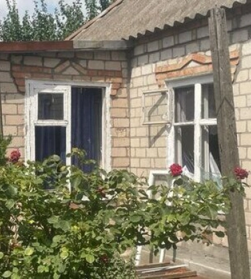 Последствия атаки по объекту инфраструктуры Нежина на Черниговщине: два человека в больнице. ФОТОРЕПОРТАЖ
