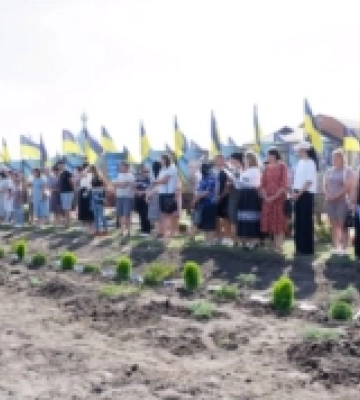 У селищі на Волині висадили дерева в пам’ять про загиблих захисників