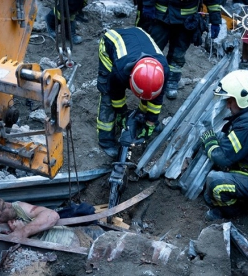 У порту Одеси стався обвал будівлі: під завалами опинилися люди