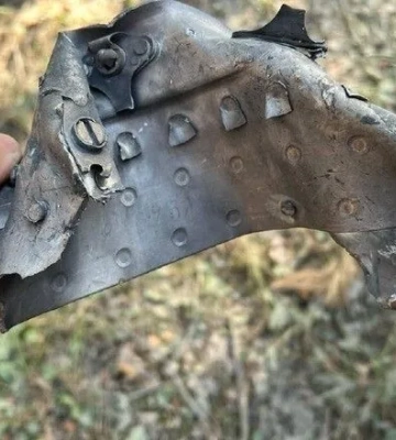 На Київщині у двох районах впали уламки російських дронів