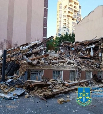 Незаконне знесення садиби Зеленських: за справу взялися в Офісі генпрокурора