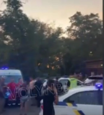 У Луцьку на Теремнівських ставках відпочивальникам бризнули в очі з балончика – нападник втік (відео)
