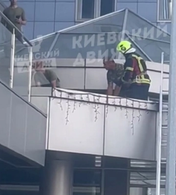 В Киеве мужчина прыгнул с 24 этажа элитного ЖК